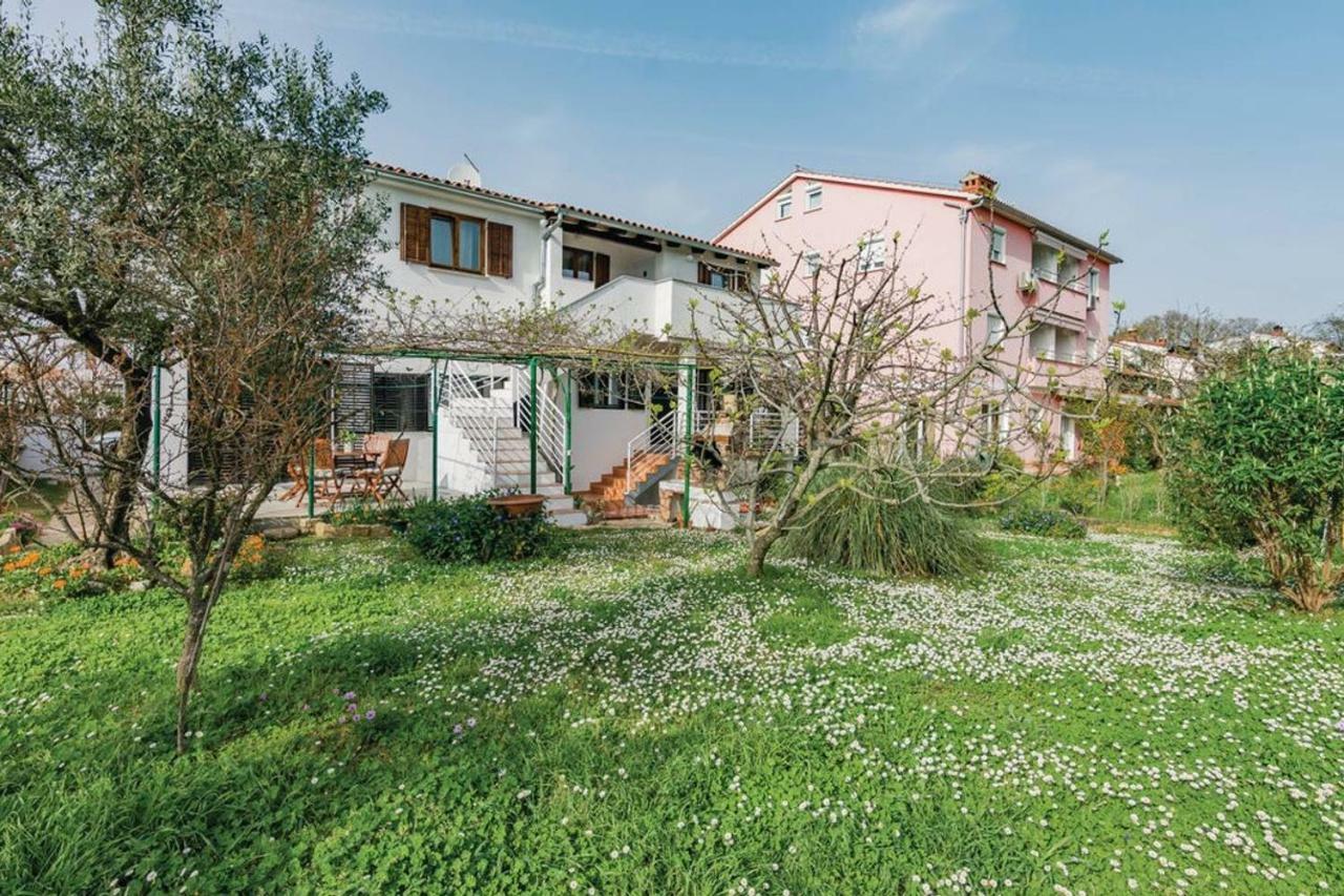 Apartment Rosa 2 ロヴィニ エクステリア 写真
